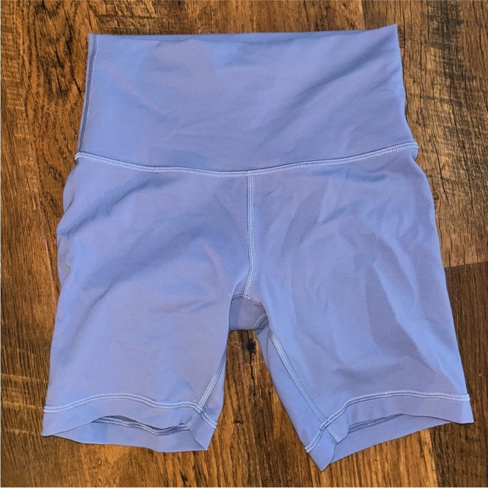 Lululemon wunder train shorts 6” length size 4